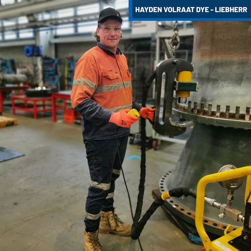 Hayden Volraat Dye, Liebherr
